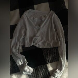 White Aeropostale cropped button down long sleeve!